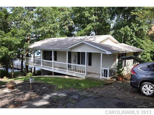 1212 Lakeshore Drive