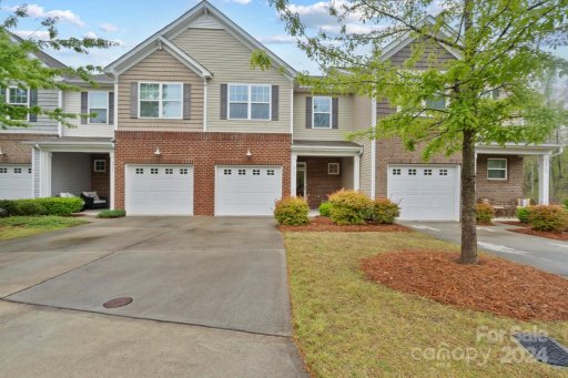 2753 Sawbridge Lane