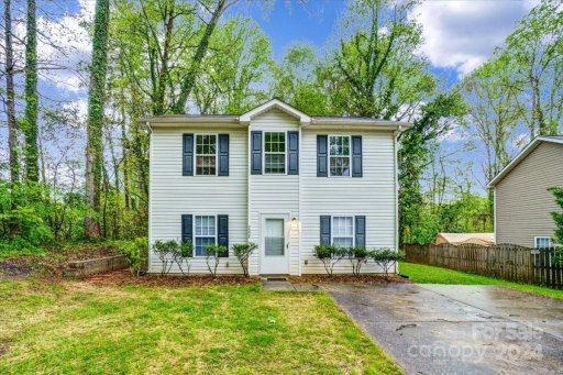 1309 Della Drive