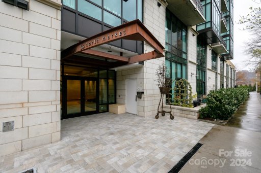 60 N Market Street 115