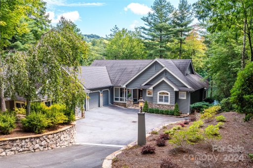 143 Lakeshore Drive