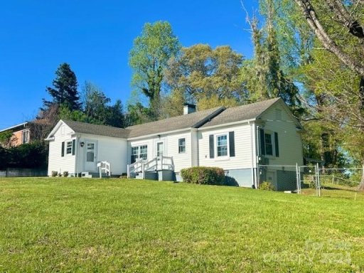 533 Mountain View Street