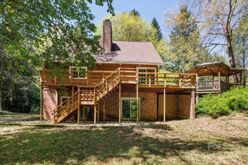 1585 Fox Run Road