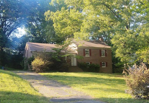 2801 Huntingtowne Farms Lane