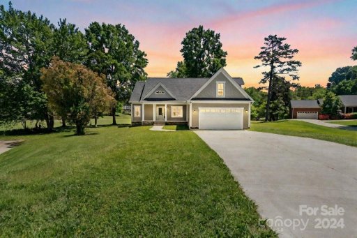 1708 Woodrun Circle
