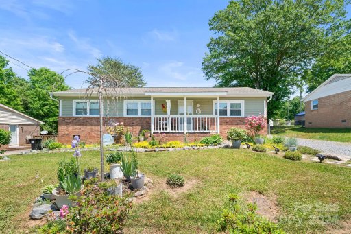 1006 Cloverdale Lane