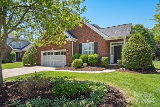 2702 Occaneechi Court