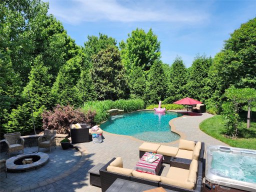 11003 Weston Point Place