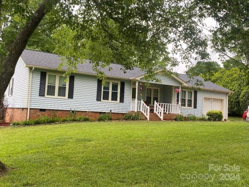 4901 Oakwood Circle 13