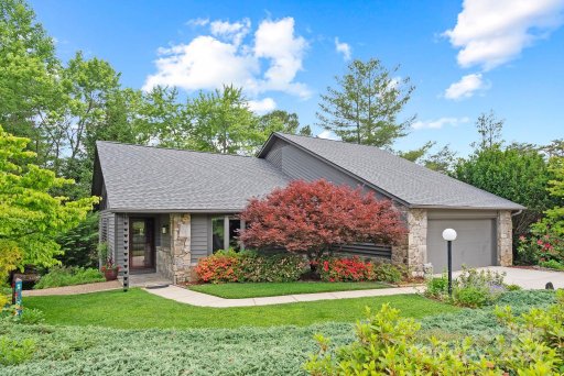 2 Zachary Ridge Road