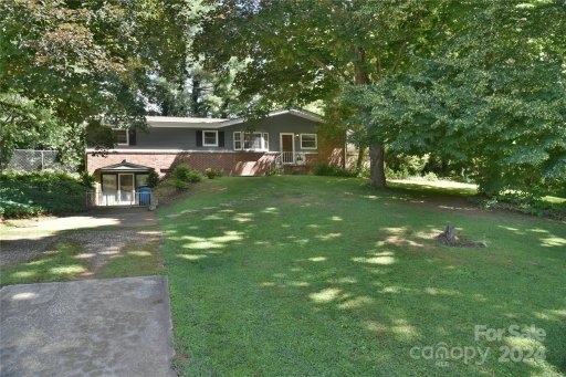100 College Circle