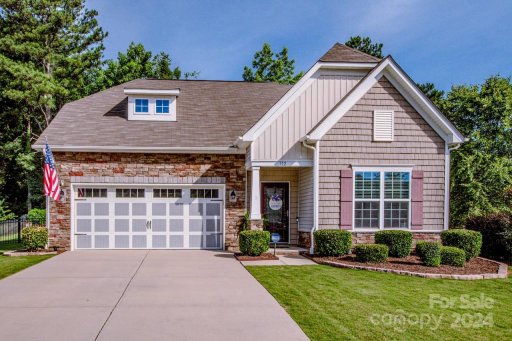 112 Holly Oak Way