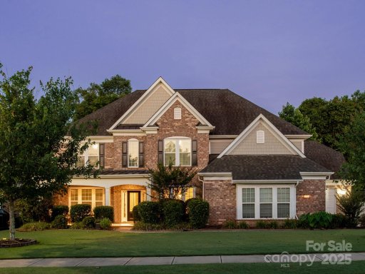 10700 Waxhaw Manor Drive
