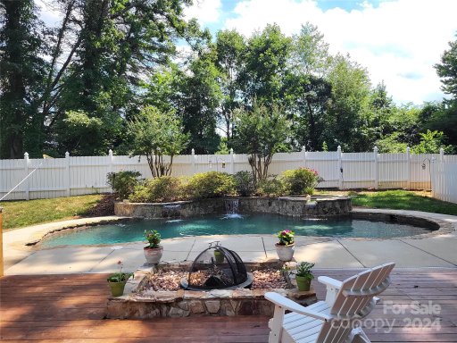 181 Winding Brook Way