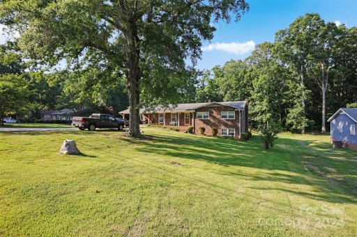 2023 Woodhurst Lane
