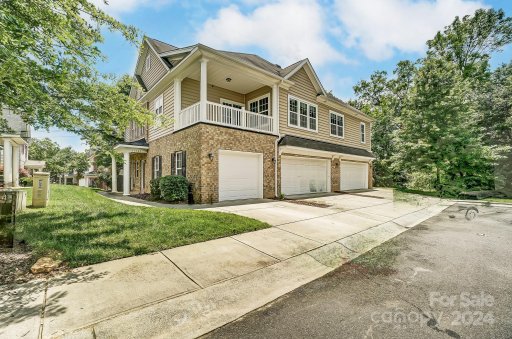11223 Lazio Lane