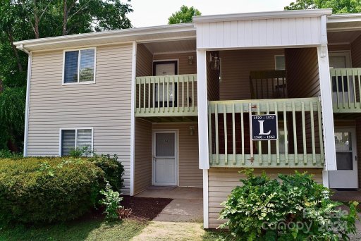 1570 Eagles Place L-204
