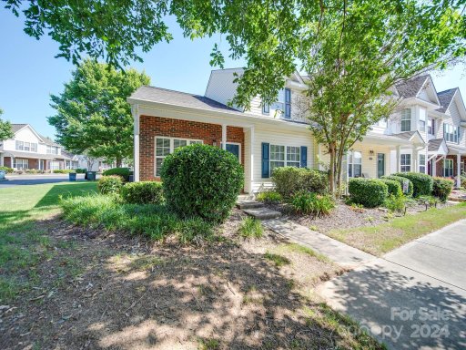 328 Deep Water Lane