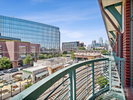 115 E Park Avenue 412
