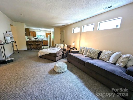 47 Lake Drive K15