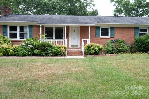 205 Crestview Drive