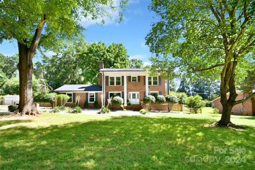 6070 Ferncliff Drive