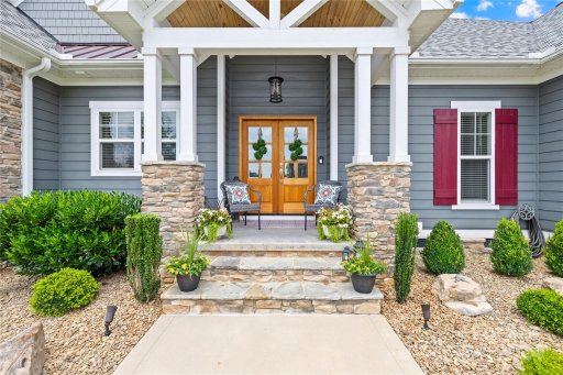 1057 Peninsula Drive