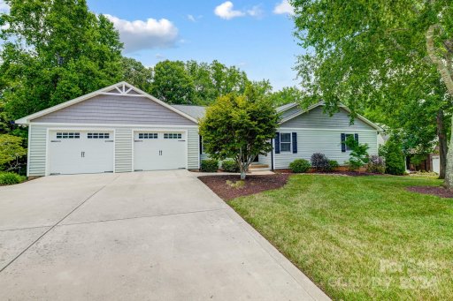 2685 Queens Drive