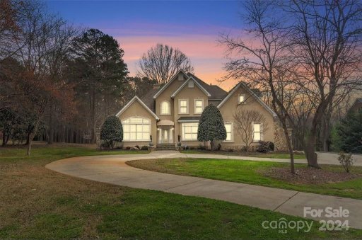 2675 Rolling Hills Drive