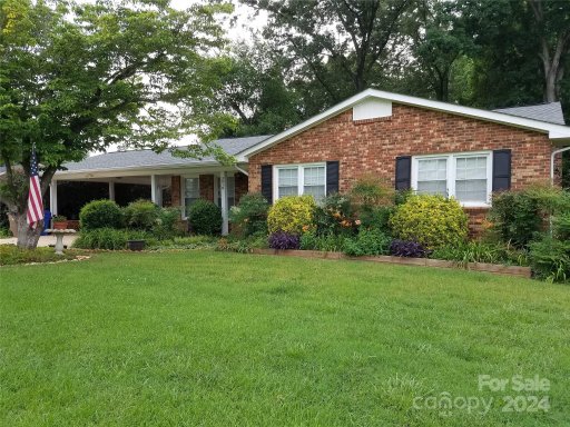 3018 Poplar Circle