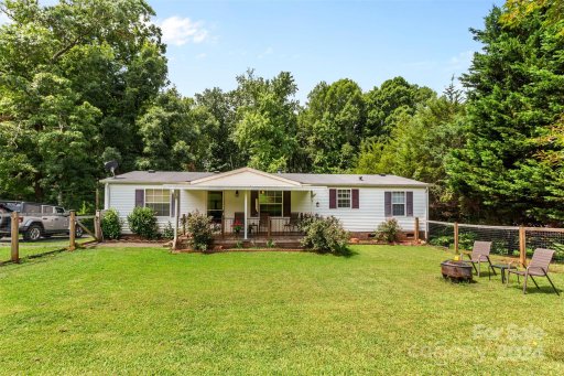 524 Mountain Meadows Drive