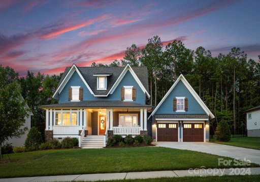 1823 Pin Oak Court