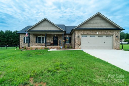 2135 Evergreen Drive