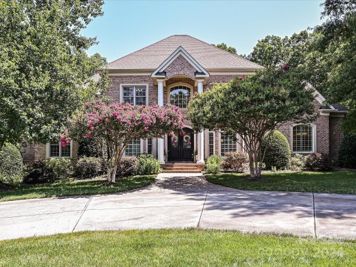 1141 Waynewood Drive