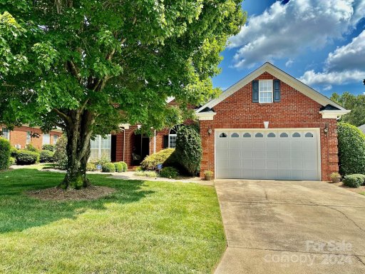 2304 Pinefield Court