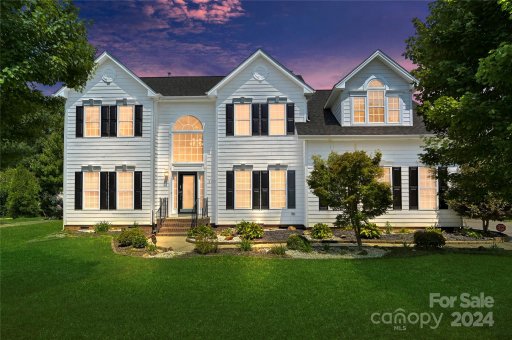 2225 Madeira Circle