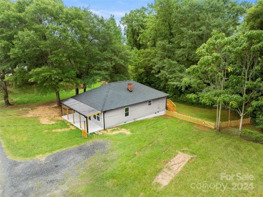 2011 River View Avenue