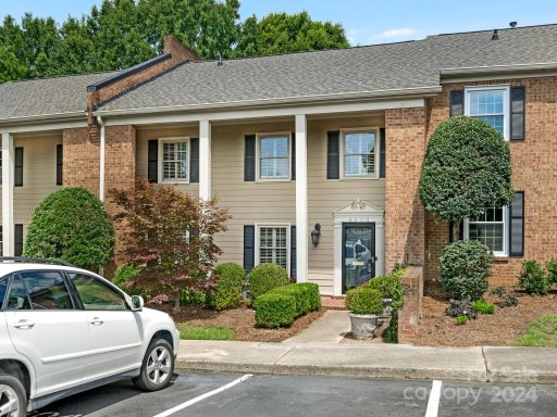 6804 Constitution Lane