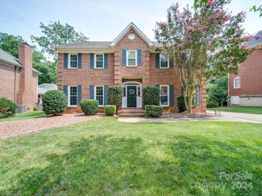 112 N Brackenbury Lane