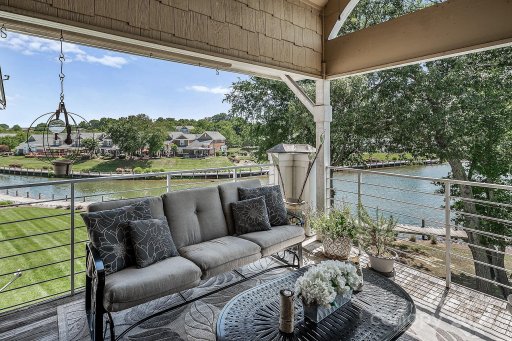 18641 Harborside Drive