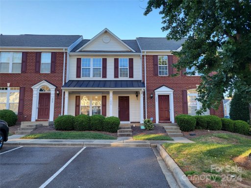 7945 Mariners Pointe Circle