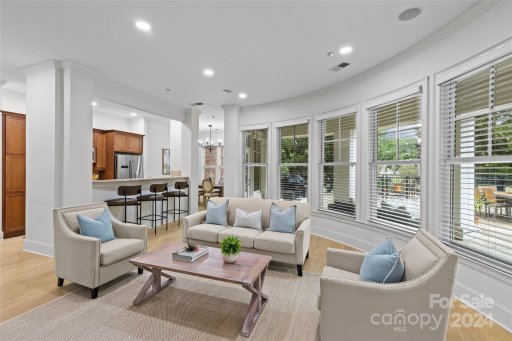 5425 Closeburn Road 110