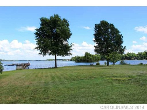 5084 Waterside Circle