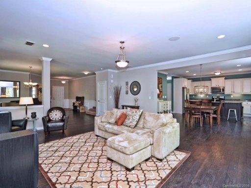 2609 Labelle Drive 14