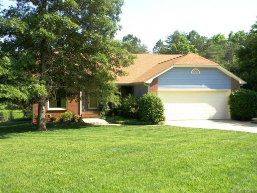 2041 Pine Needle Court