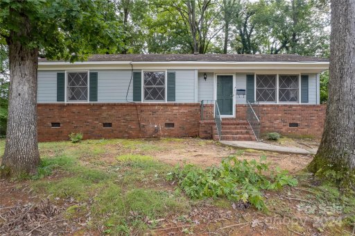 1513 Greenview Place