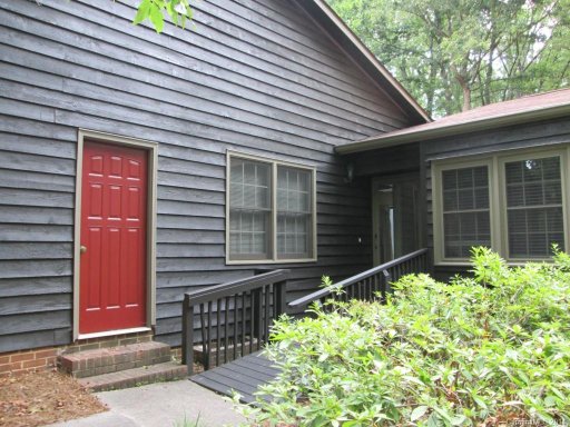 824 Bridgewood Drive