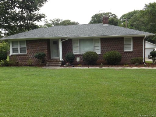 1816 Woodcrest Circle