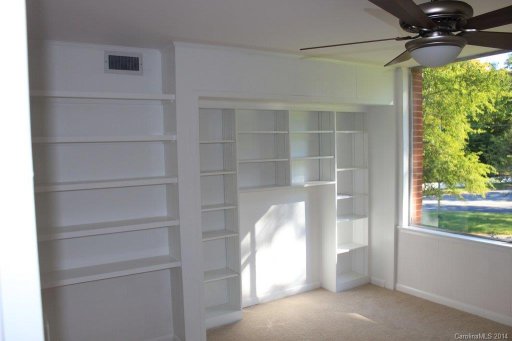 1300 Queens Road 218