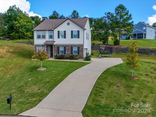 2305 Amesbury Court